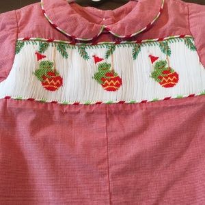 Beaux et Belles Smocked Christmas Jon Jon